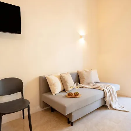 Hub 5 Aparthotel